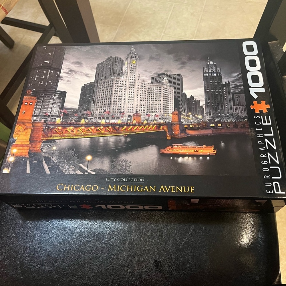Chicago Michigan‎ Avenue Puzzle - 1000 Pieces